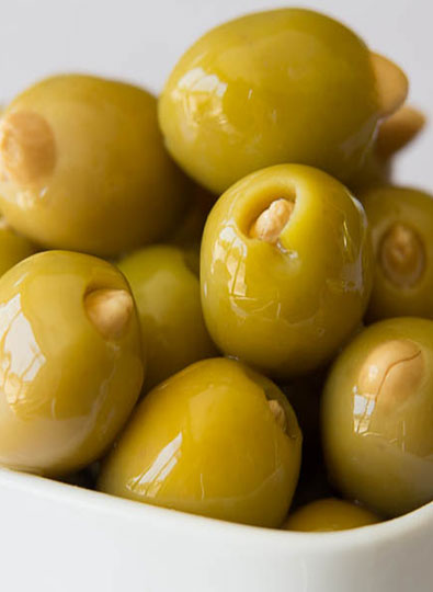 Badem Dolgulu Yeşil Zeytin