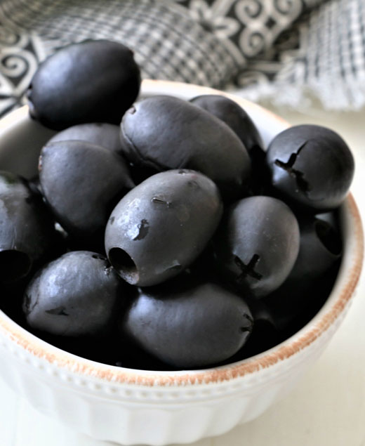 Çekirdeksiz Siyah Zeytin